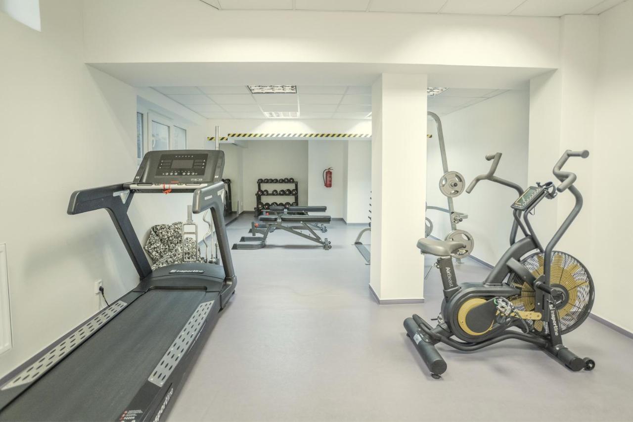 Wellness Studio! Finnish Sauna, Whirlpool, Gym & More! Prague Exterior photo